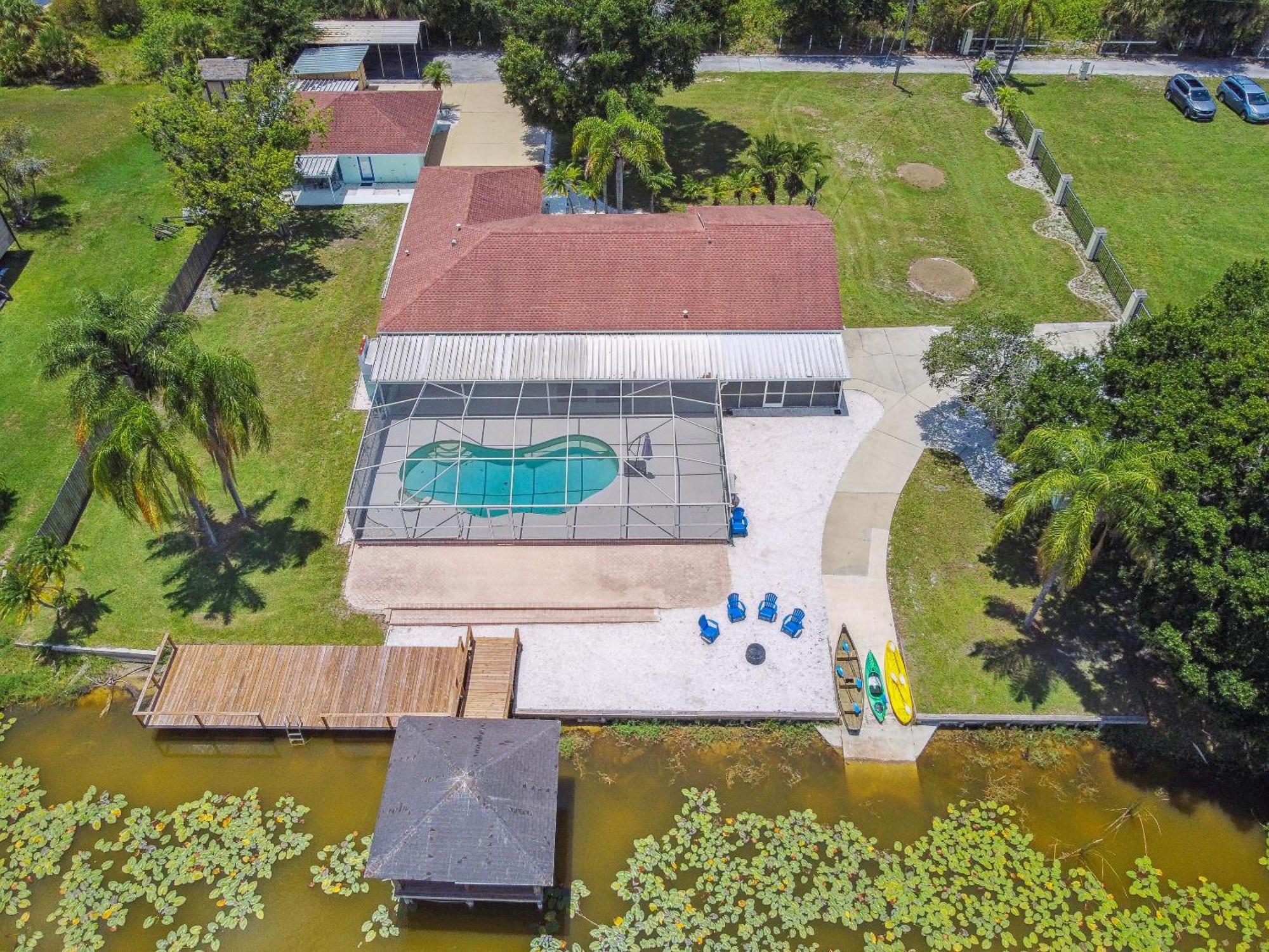 Lake House Westchase Area. Heated Pool Waterfront! Tampa Eksteriør bilde