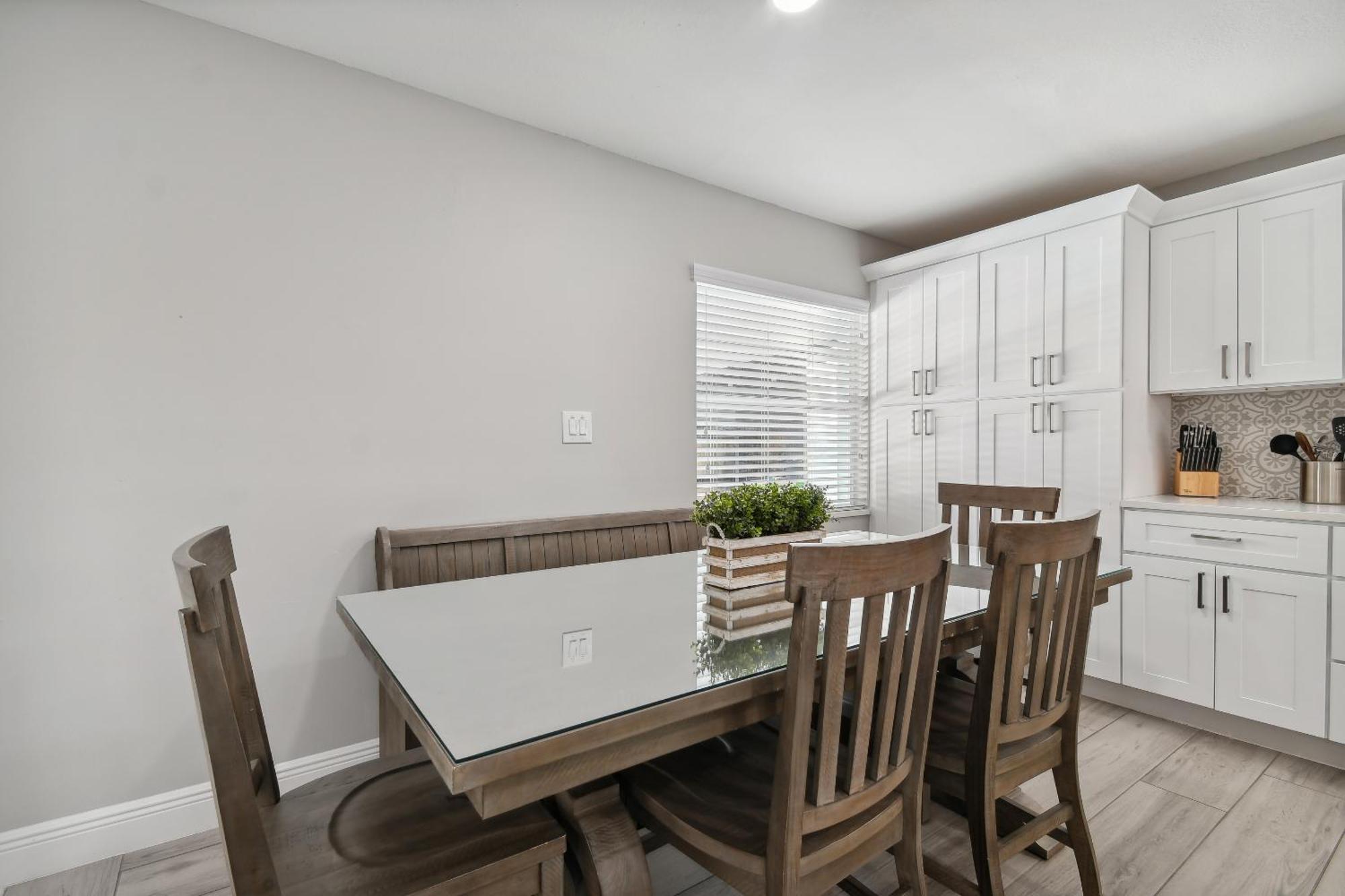 Lake House Westchase Area. Heated Pool Waterfront! Tampa Eksteriør bilde