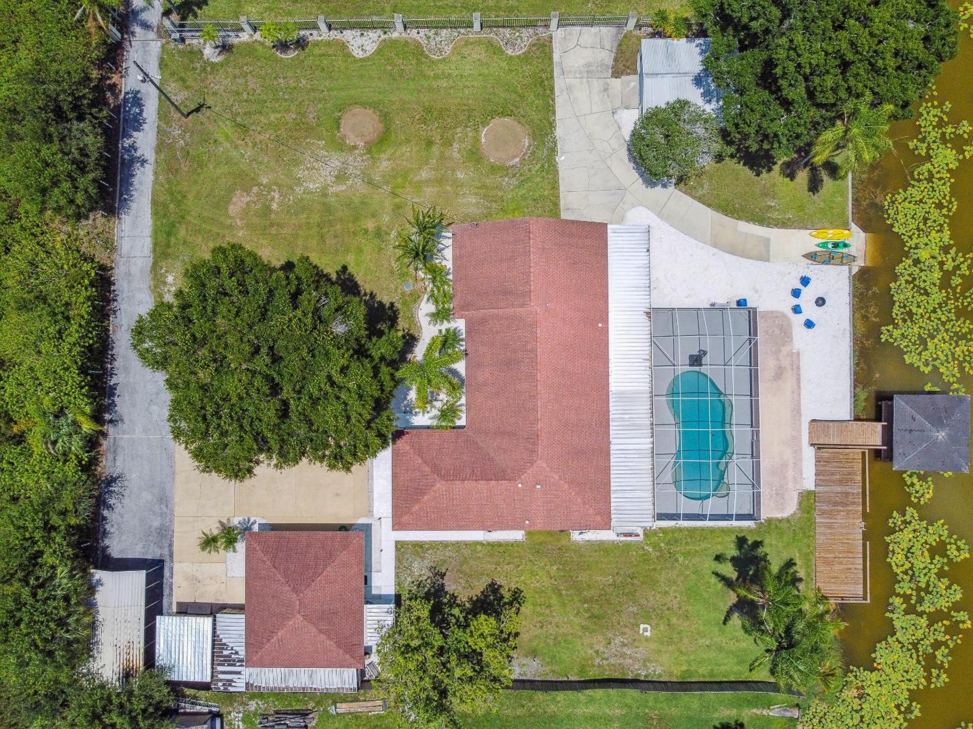 Lake House Westchase Area. Heated Pool Waterfront! Tampa Eksteriør bilde