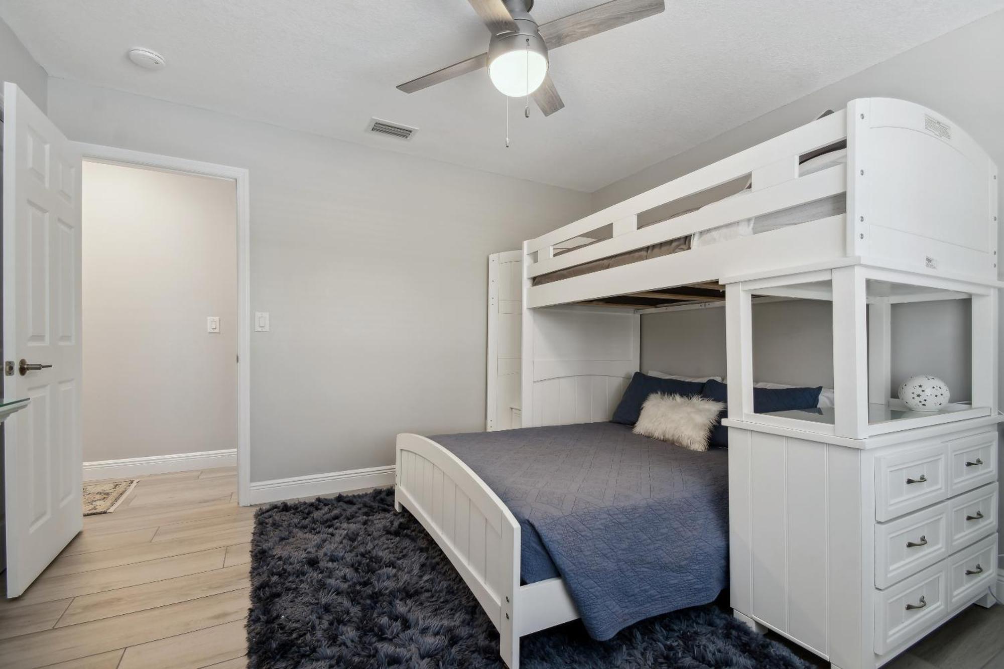 Lake House Westchase Area. Heated Pool Waterfront! Tampa Eksteriør bilde