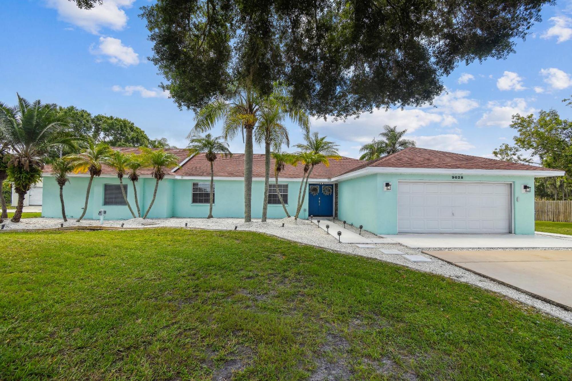 Lake House Westchase Area. Heated Pool Waterfront! Tampa Eksteriør bilde